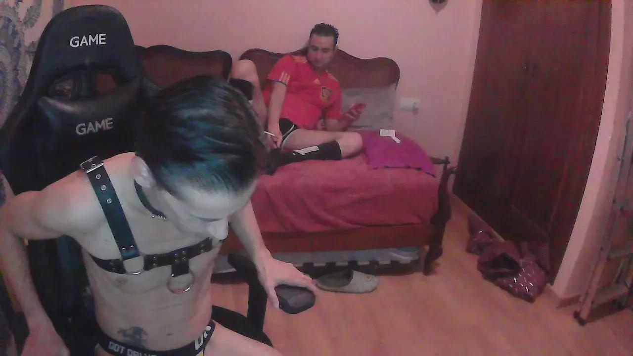 Dogtrainingay on Cam4 
