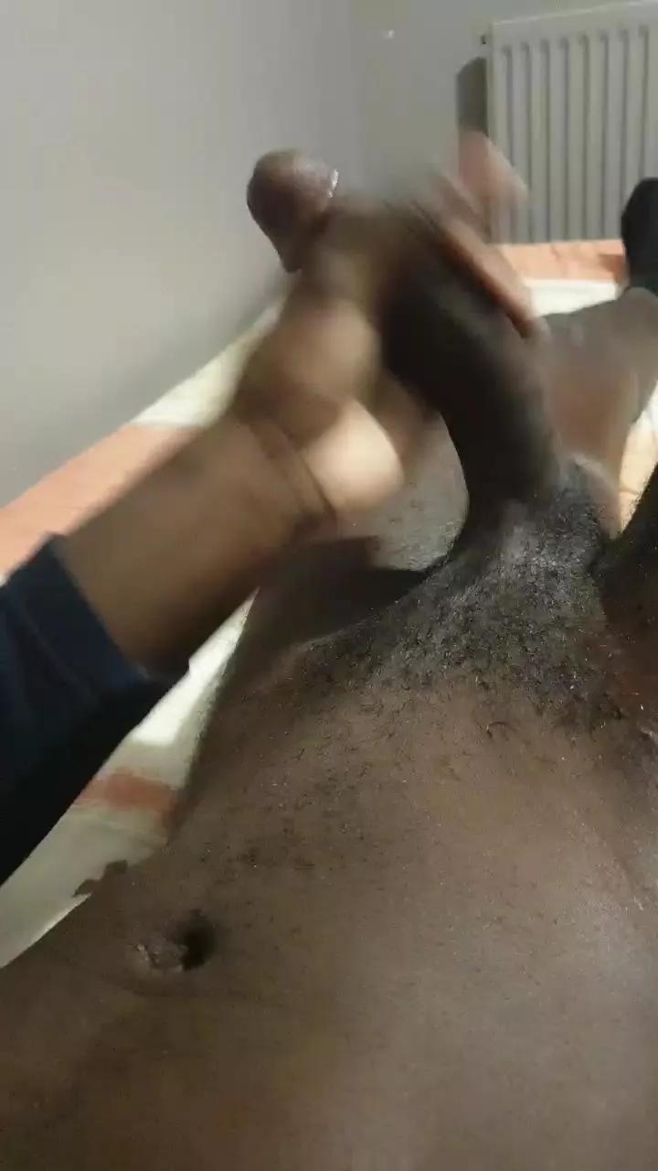 Doomdrag4 on Cam4 