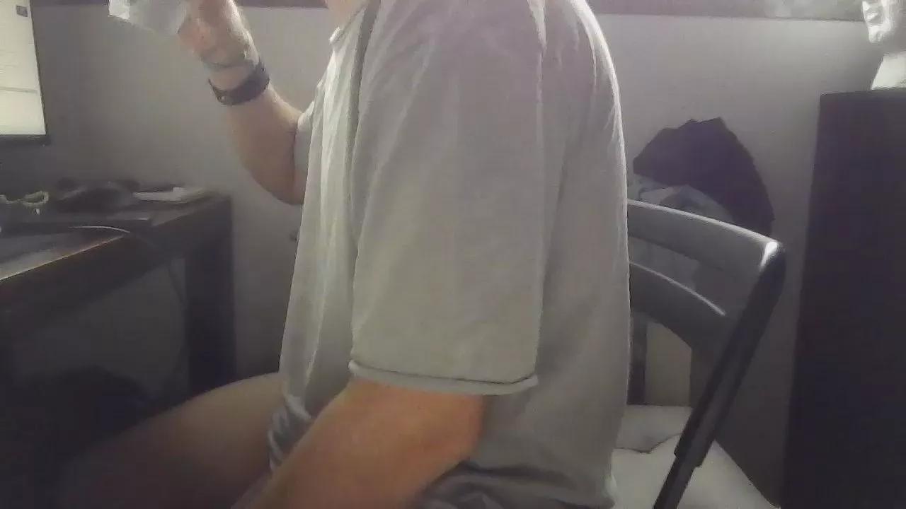 Dotadomasmad on Cam4 