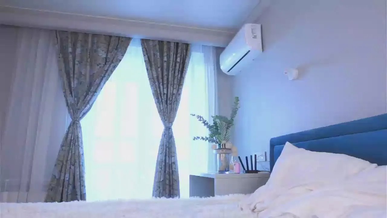 Offline EdytDanby on Cam4