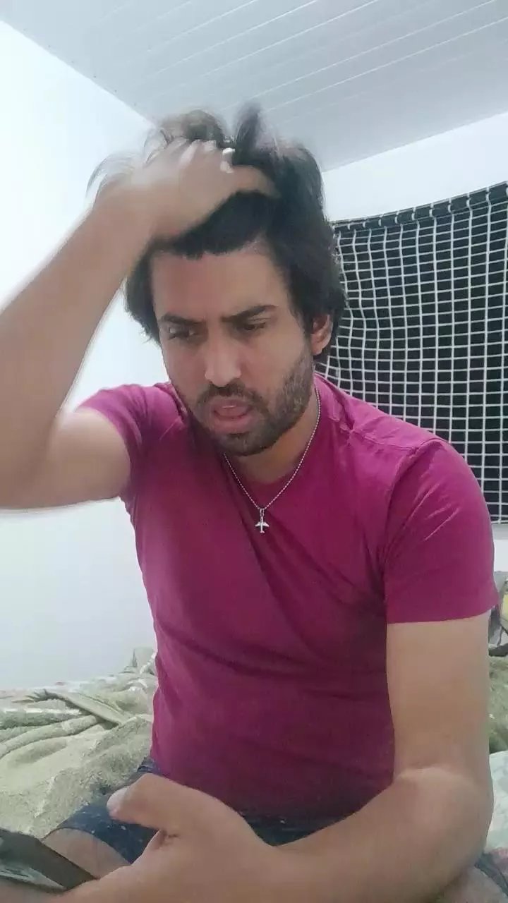 Offline eliashotfun on Cam4