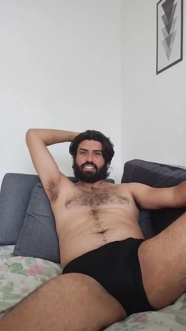 Offline eliashotfun on Cam4