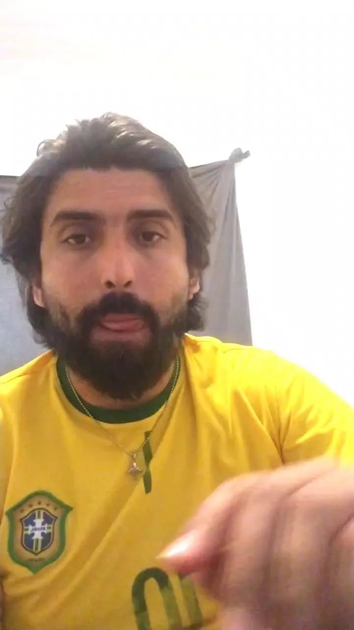 Offline eliashotfun on Cam4