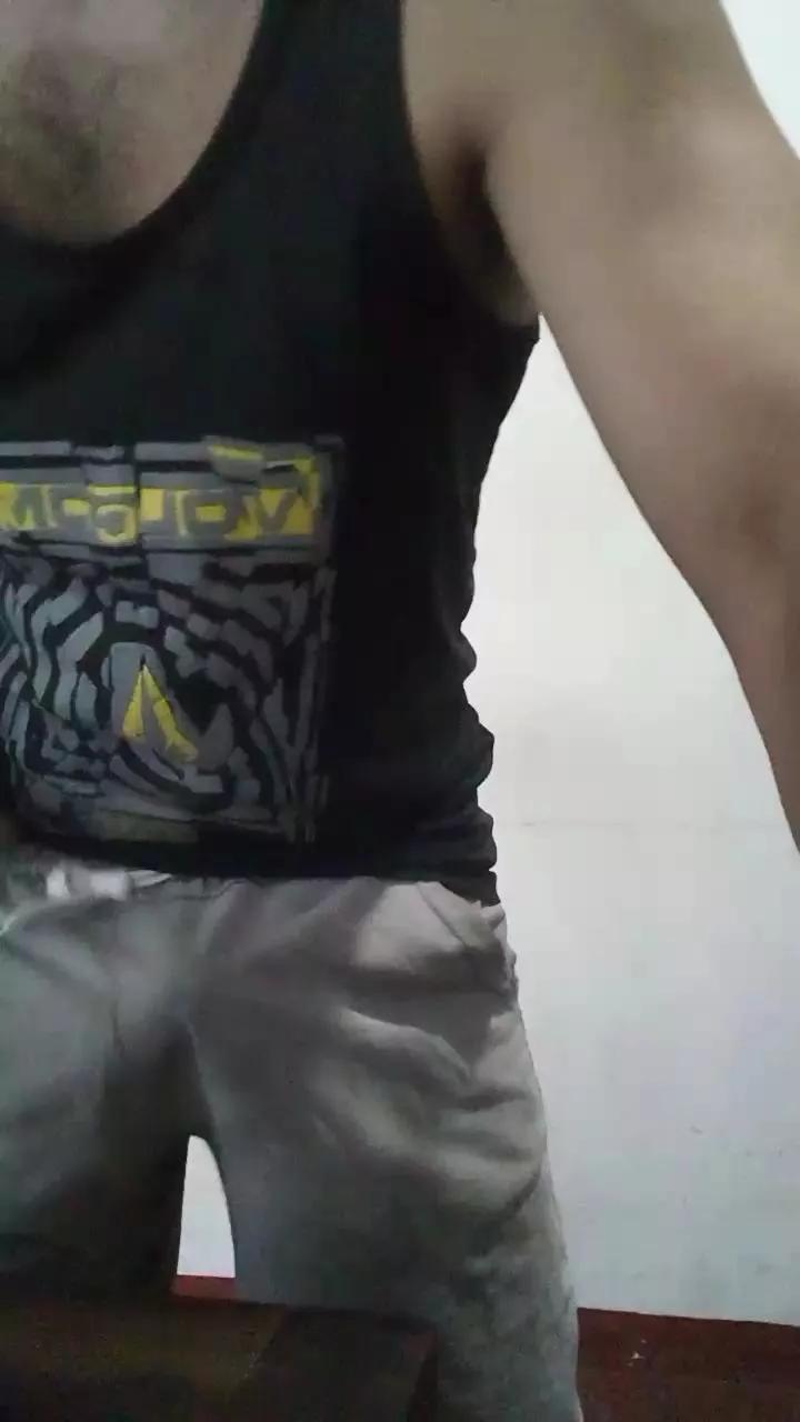 eljavi2 on Cam4 
