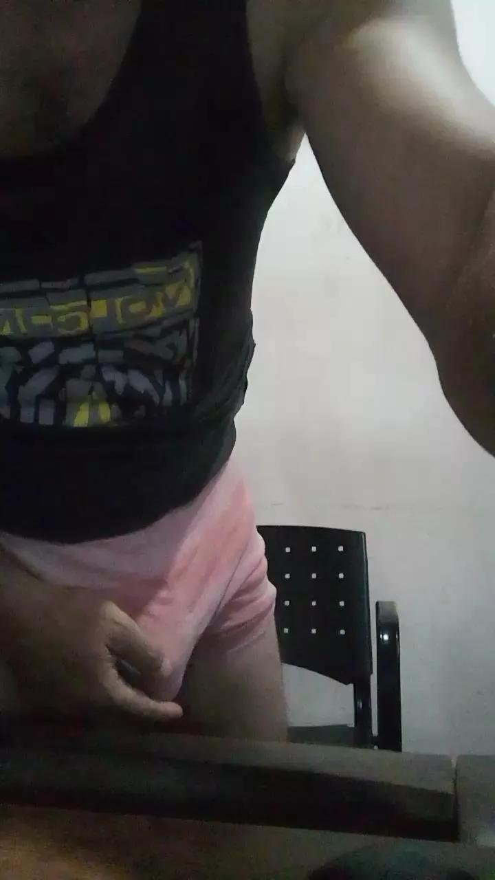 eljavi2 on Cam4 