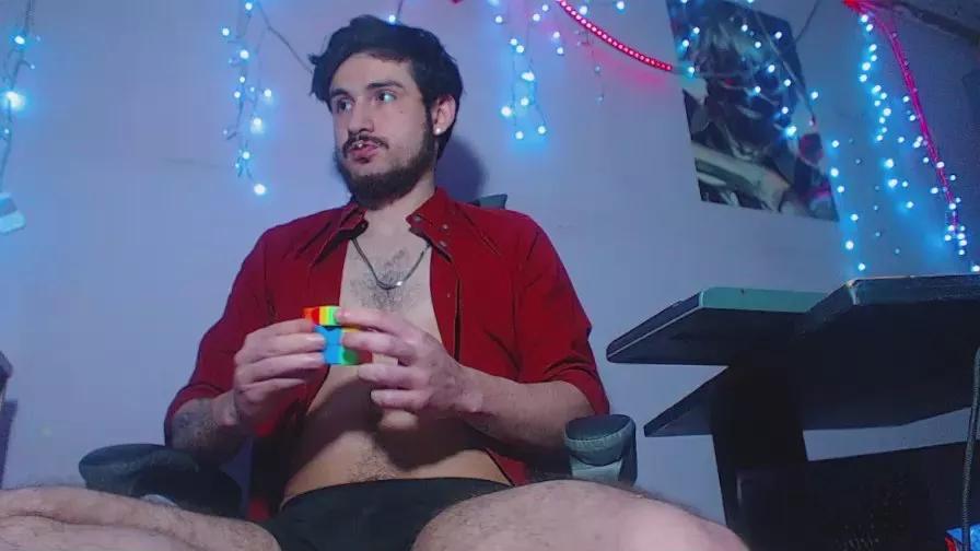 Enzo_latin on Cam4 