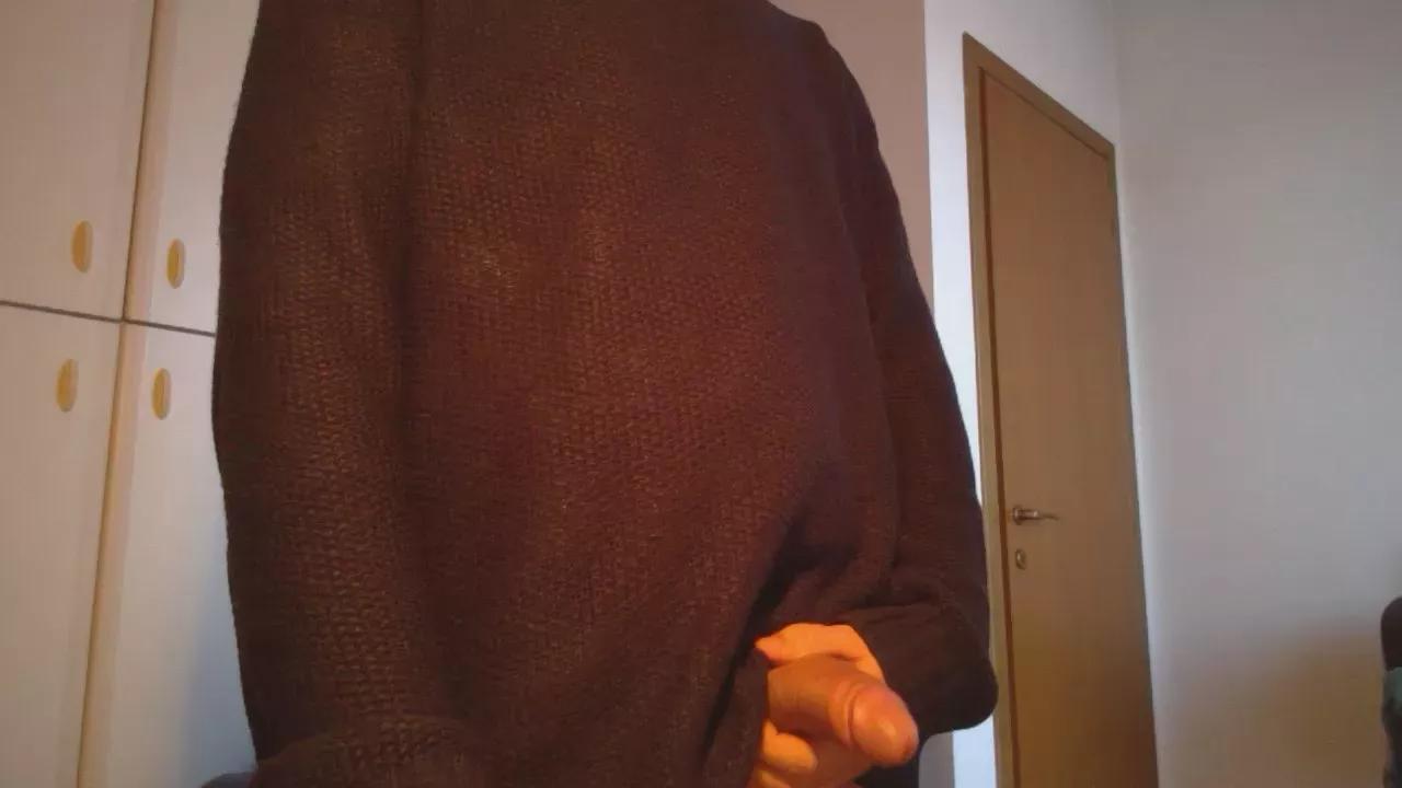 enzocazzo on Cam4 