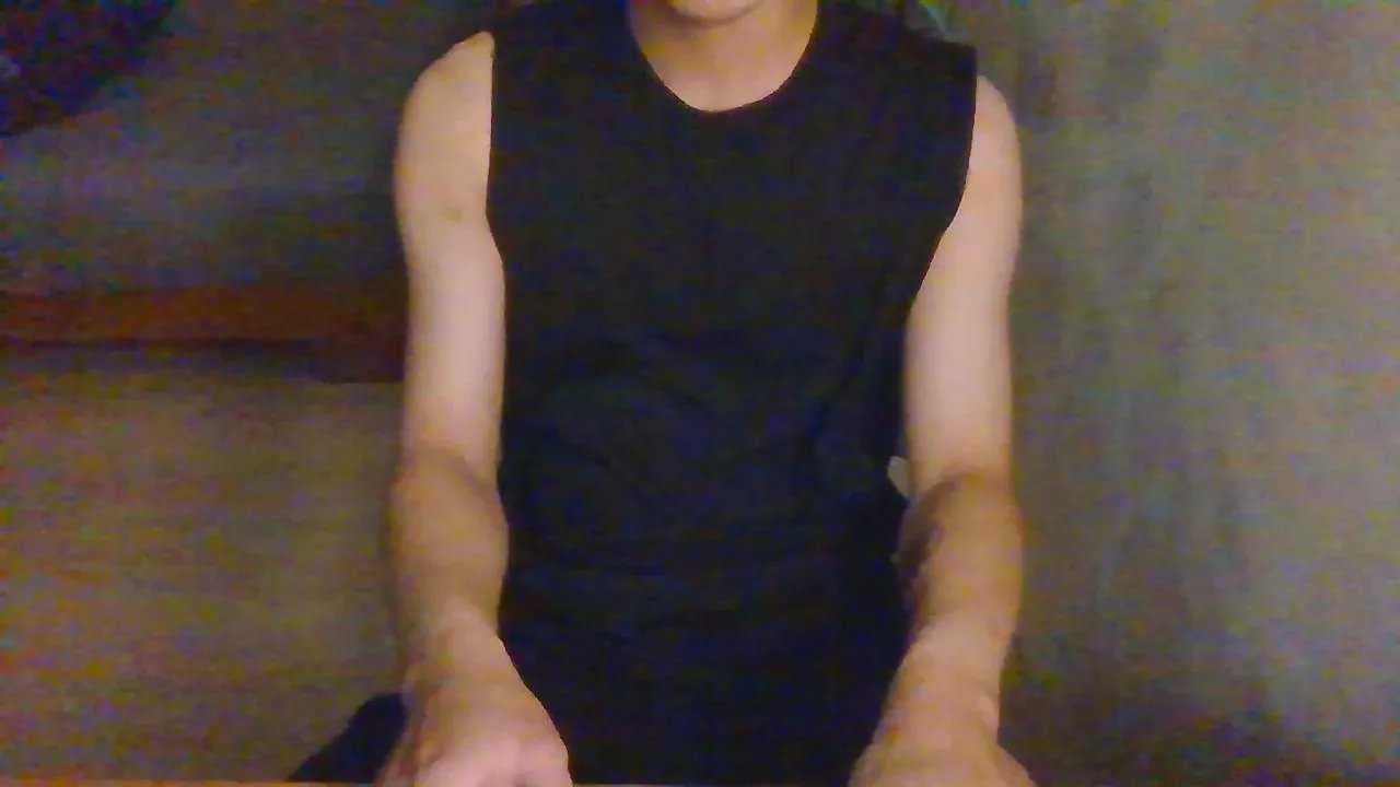 Offline Eric53788 on Cam4