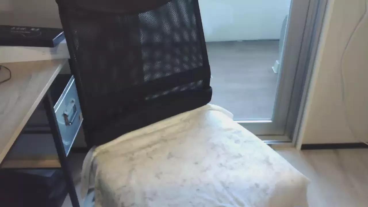 erotaro on Cam4 