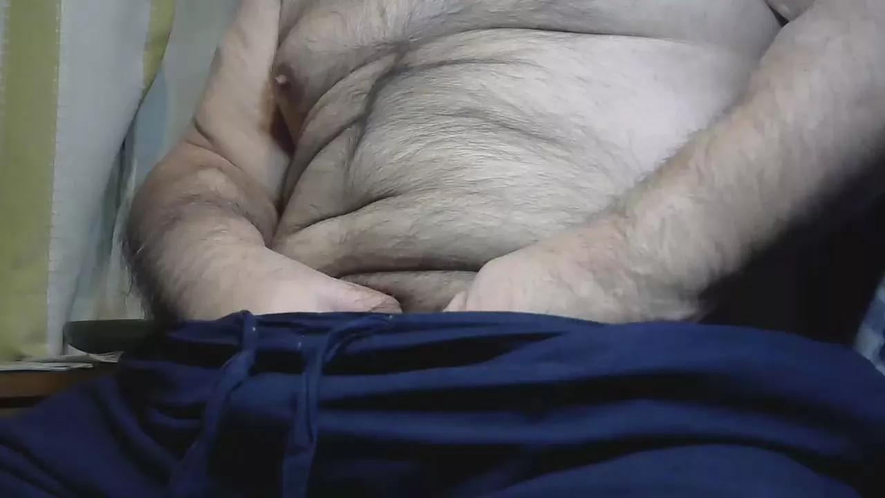 fluffbearr on Cam4 