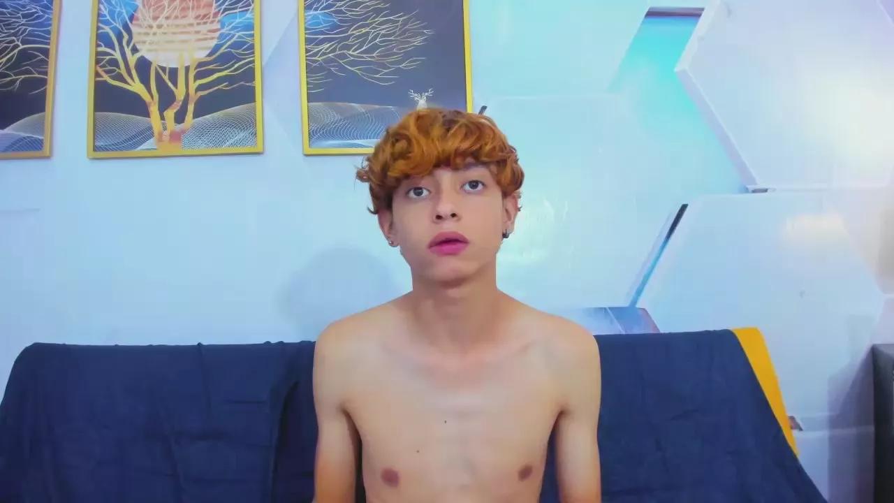 franyer_guys on Cam4 
