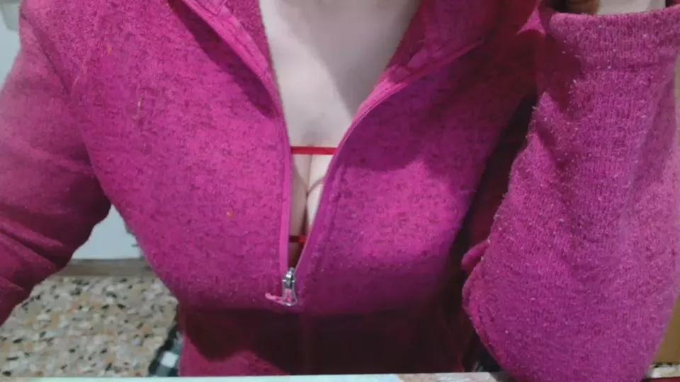 Freya73 on Cam4 