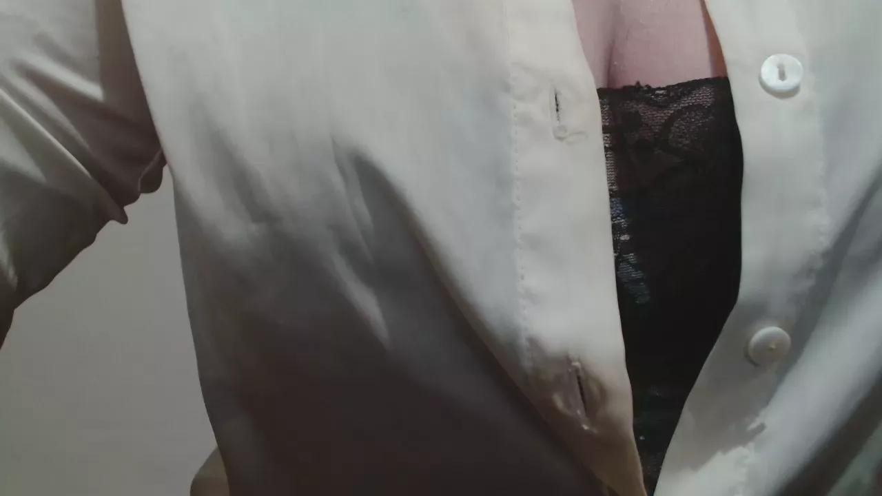 Freya73 on Cam4 