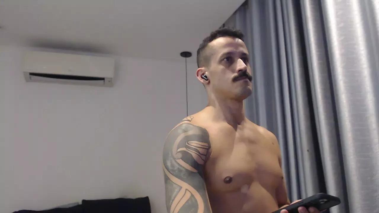 GATOXXLBR on Cam4 