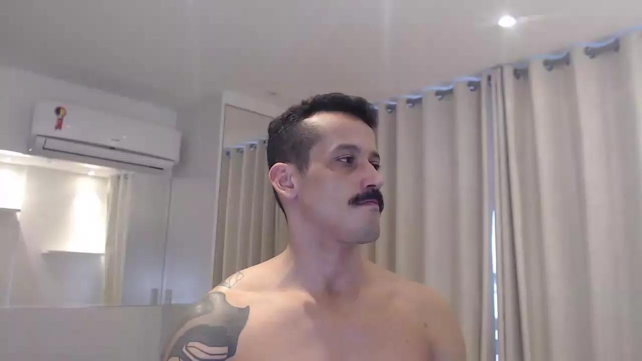 GATOXXLBR on Cam4 