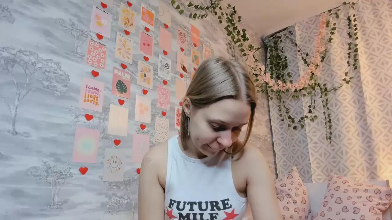 GaynaBanford on Cam4 