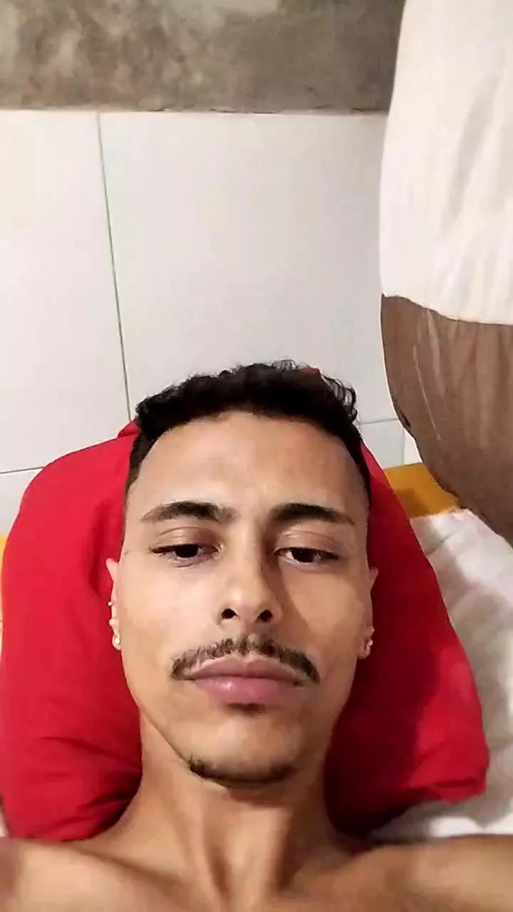 Gusttavobezerra on Cam4 