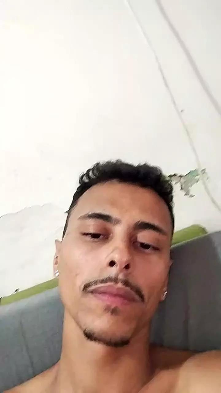 Gusttavobezerra on Cam4 
