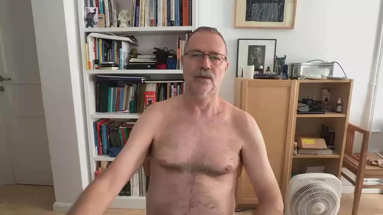 hairystd on Cam4 