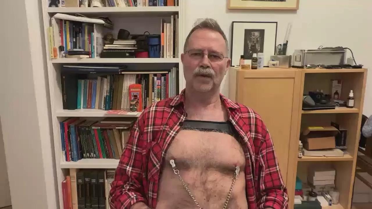 hairystd on Cam4 