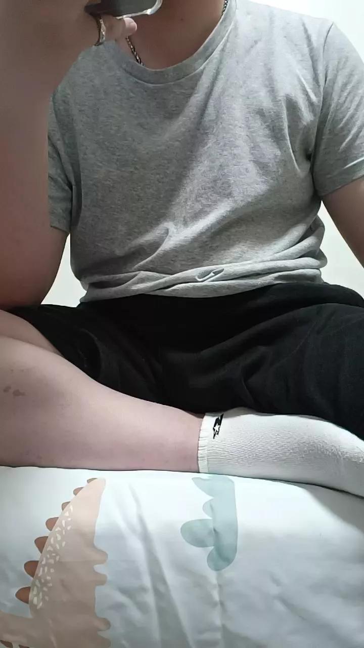 Happyboy708 on Cam4 