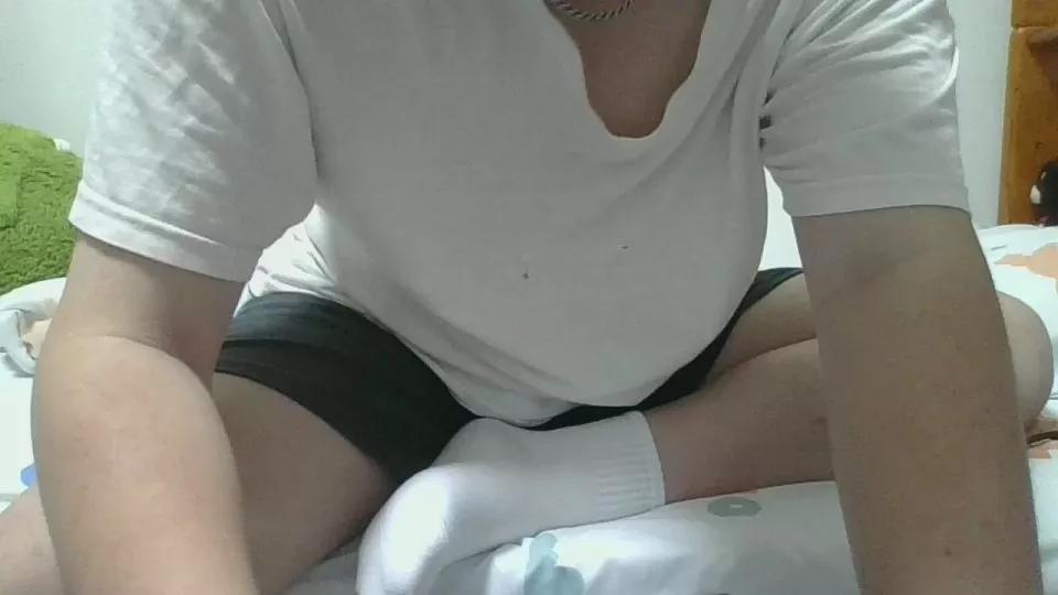 Happyboy708 on Cam4 