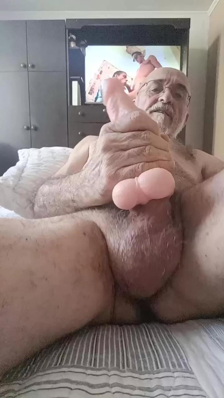 honesto3 on Cam4 
