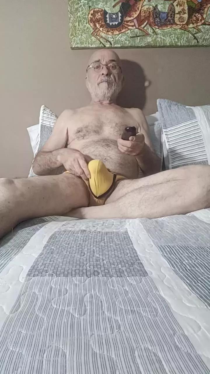 honesto3 on Cam4 