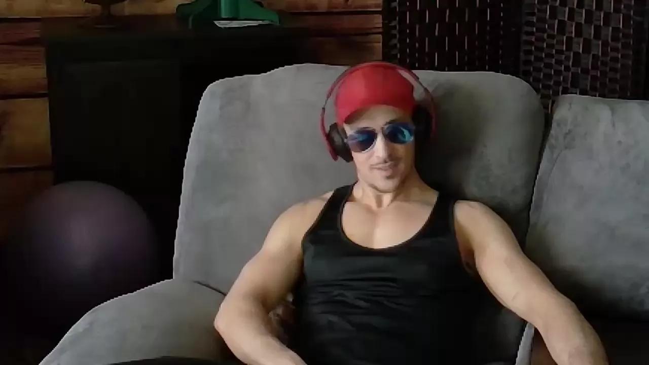 Hotdickyxxx on Cam4 