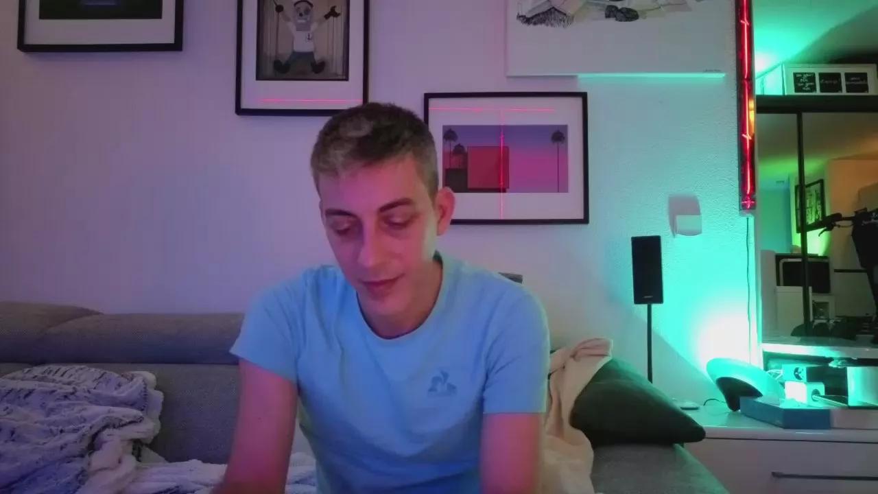 HuGo4K on Cam4 