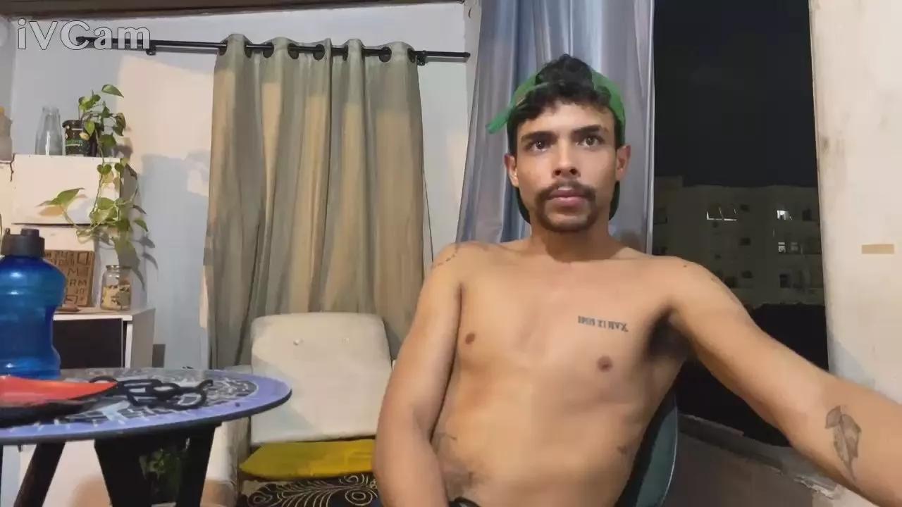 HugoMoretti on Cam4 