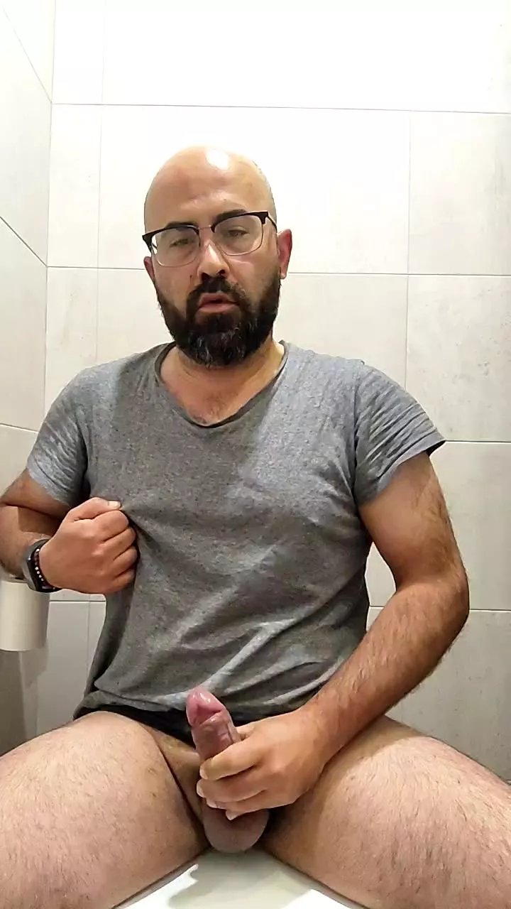 Offline javierlc863 on Cam4