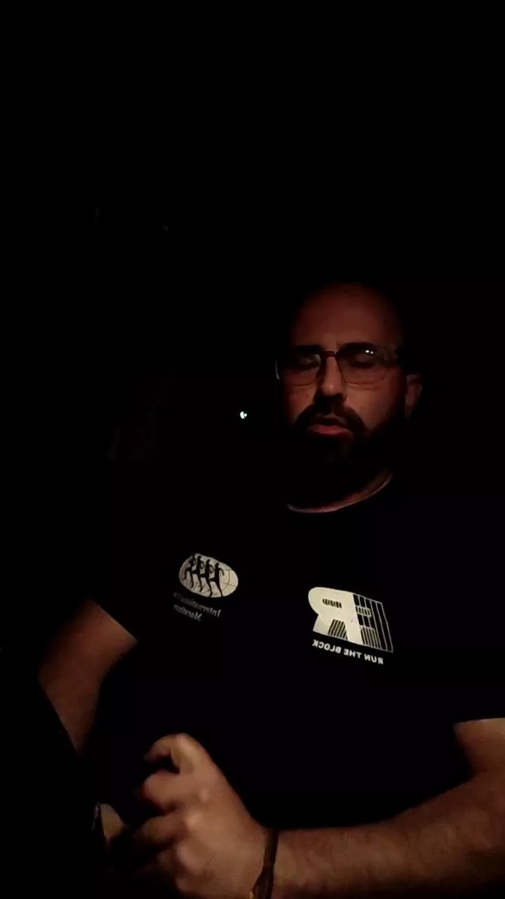 Offline javierlc863 on Cam4