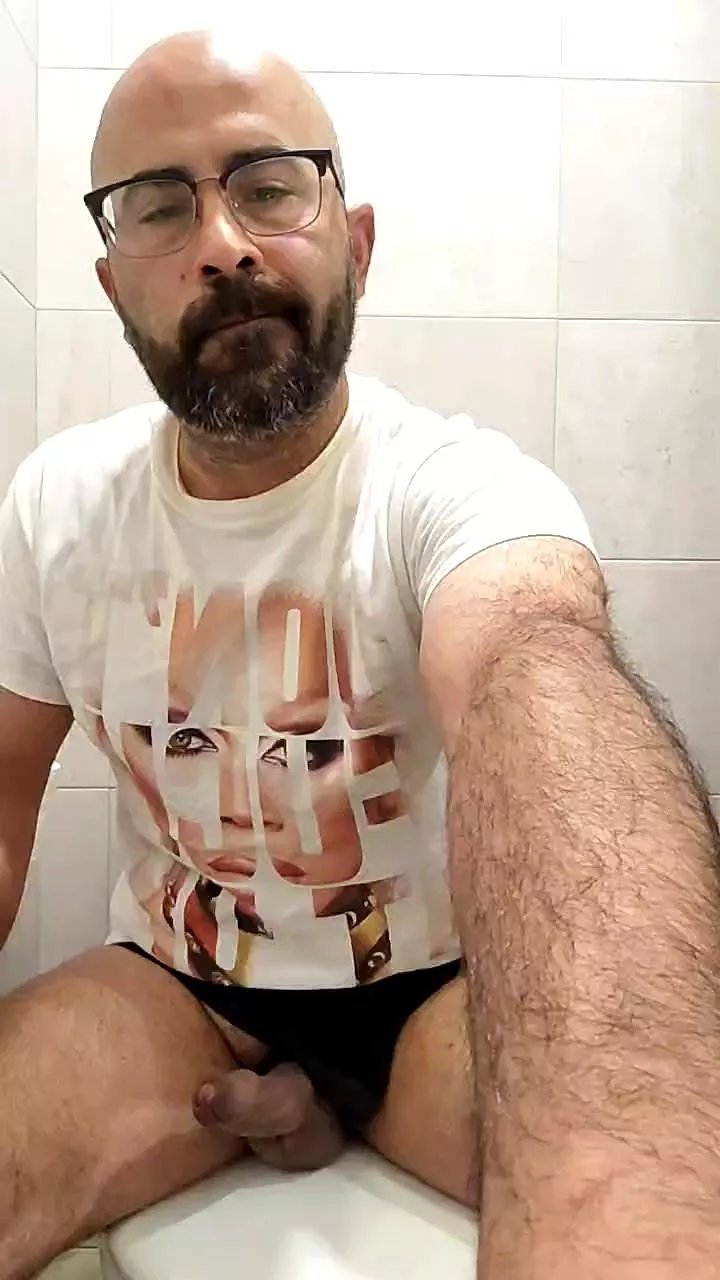 Offline javierlc863 on Cam4