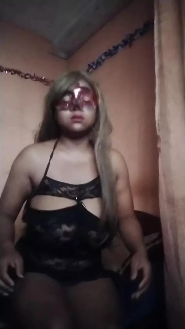 Jennia234 on Cam4 