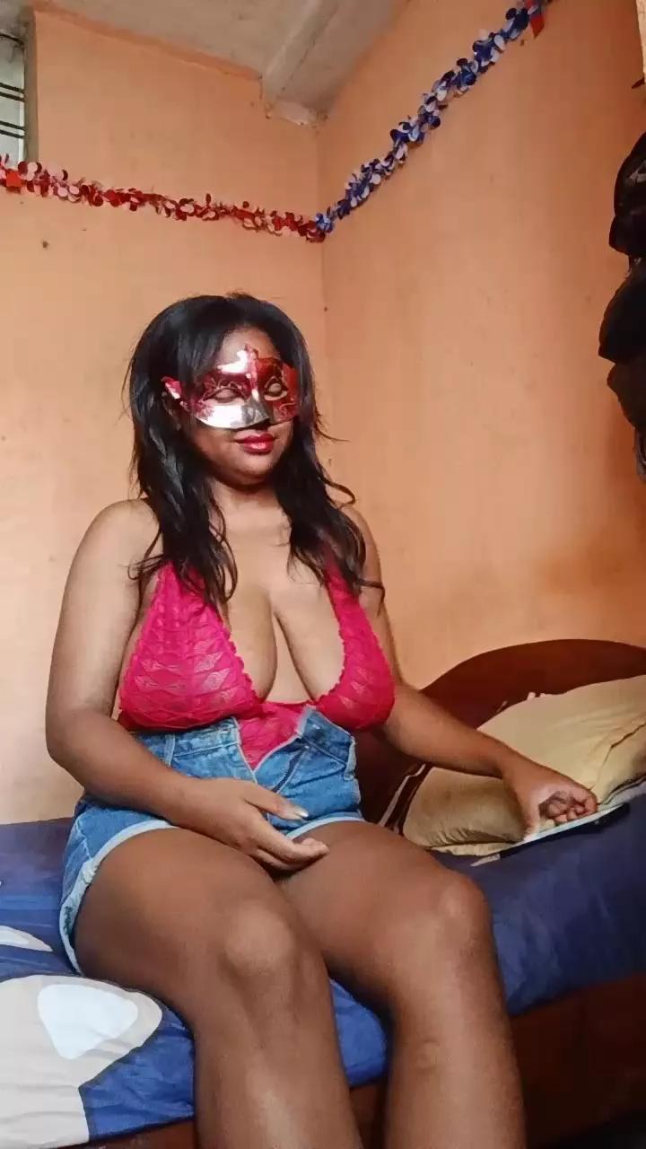 Jennia234 on Cam4 
