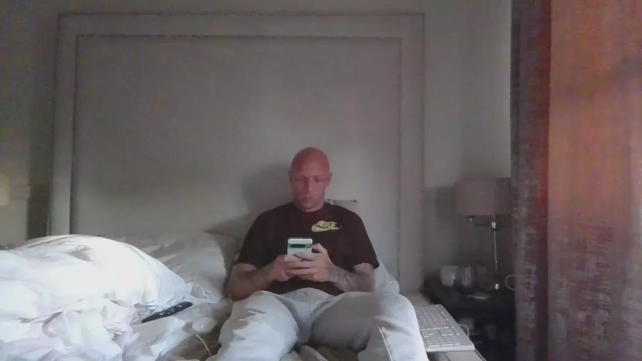 Offline jonesy_fun on Cam4