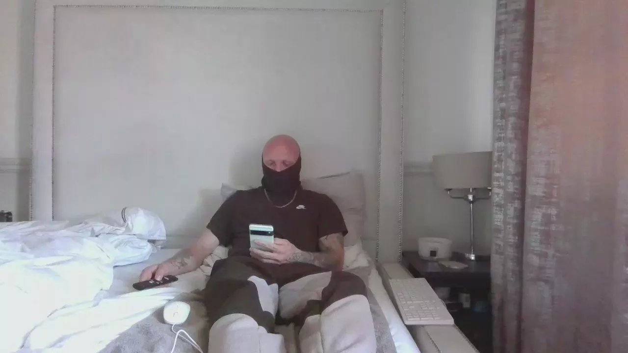 Offline jonesy_fun on Cam4