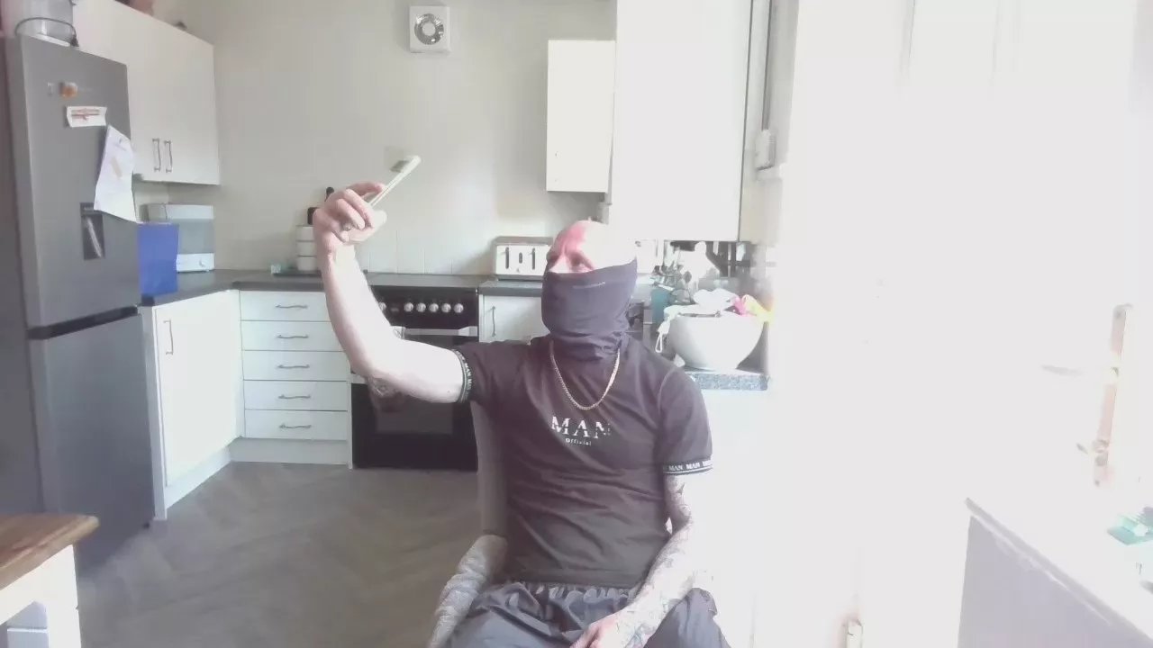 Offline jonesy_fun on Cam4