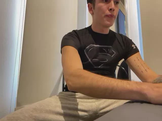 jovencito030 on Cam4 