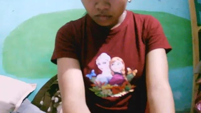 Offline Juliesweety on Cam4