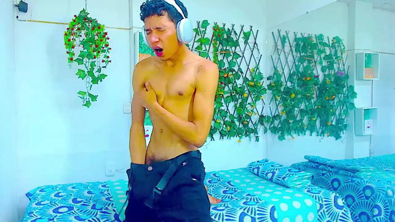 JustinHarrys on Cam4 