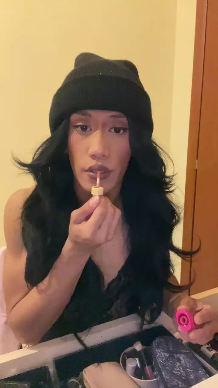 Offline KellyLaDyoda on Cam4