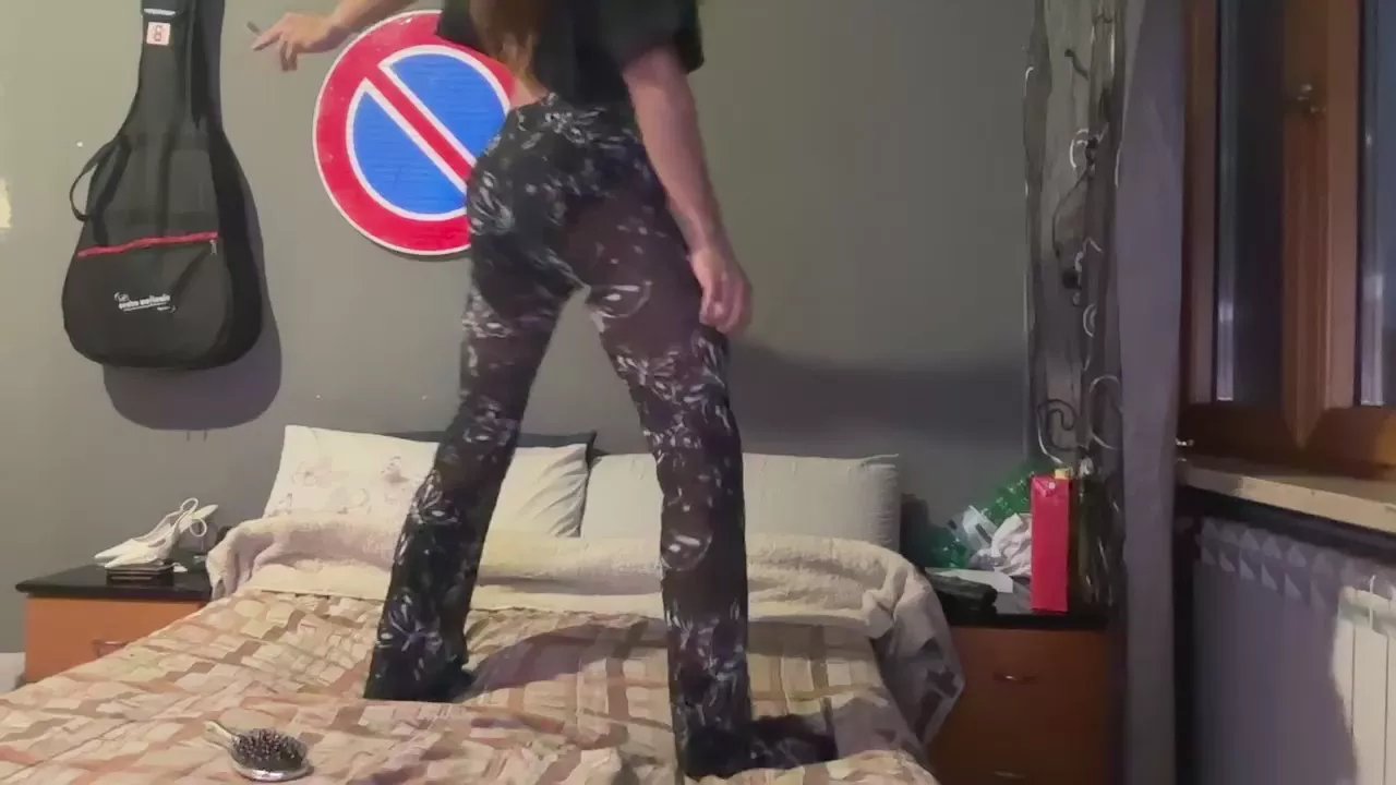 Offline KellyLaDyoda on Cam4