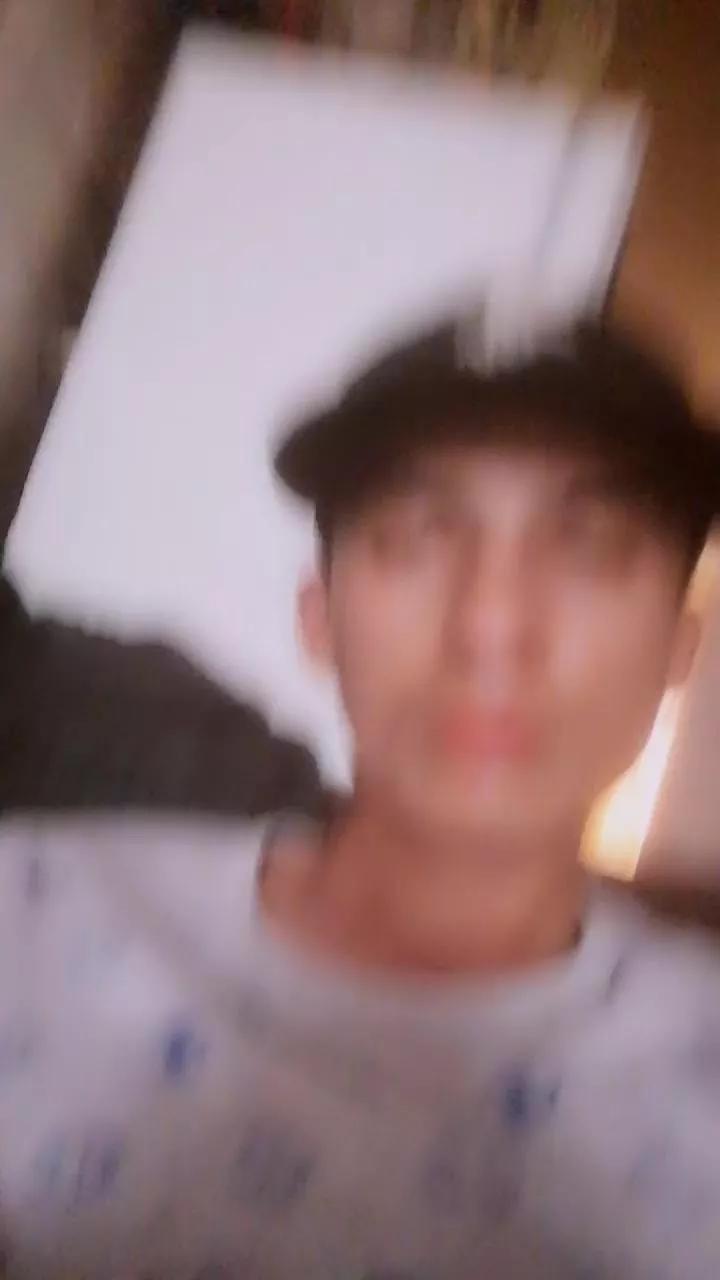 Kevpitudo22 on Cam4 