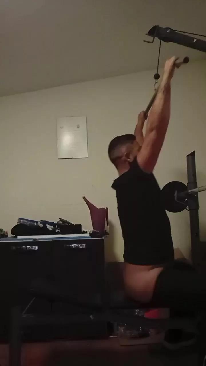 Kingbull1900 on Cam4 
