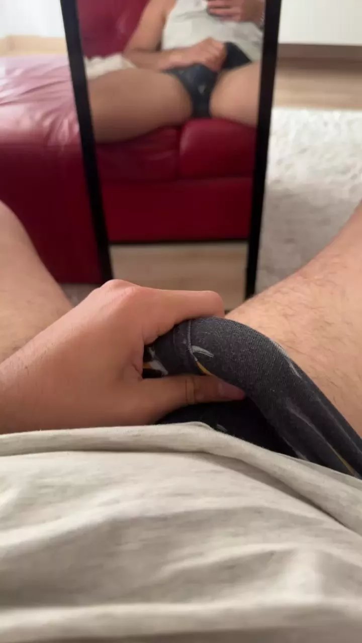 Offline Kingg6969 on Cam4