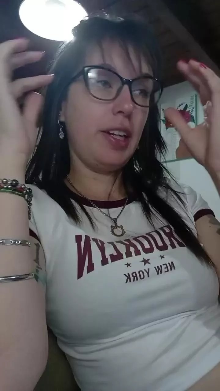 Offline KittyManilla on Cam4