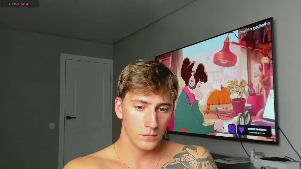 Offline KrisHorten on Cam4