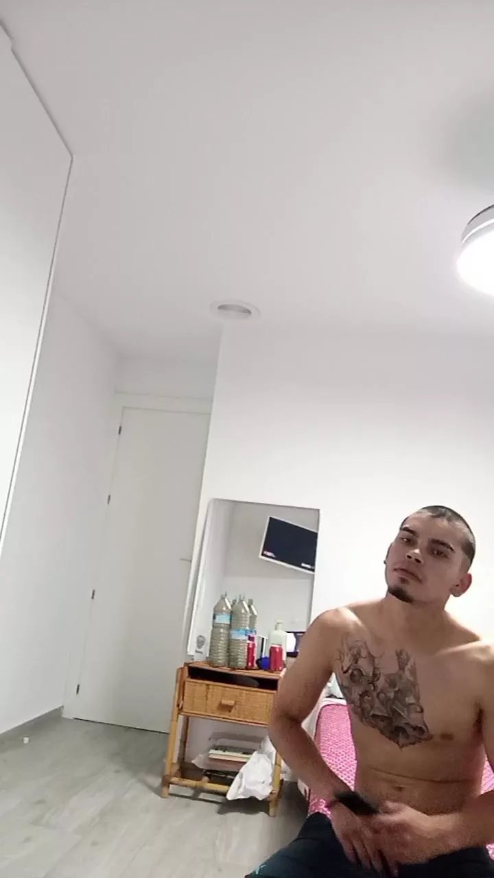 Offline KunstCroff on Cam4